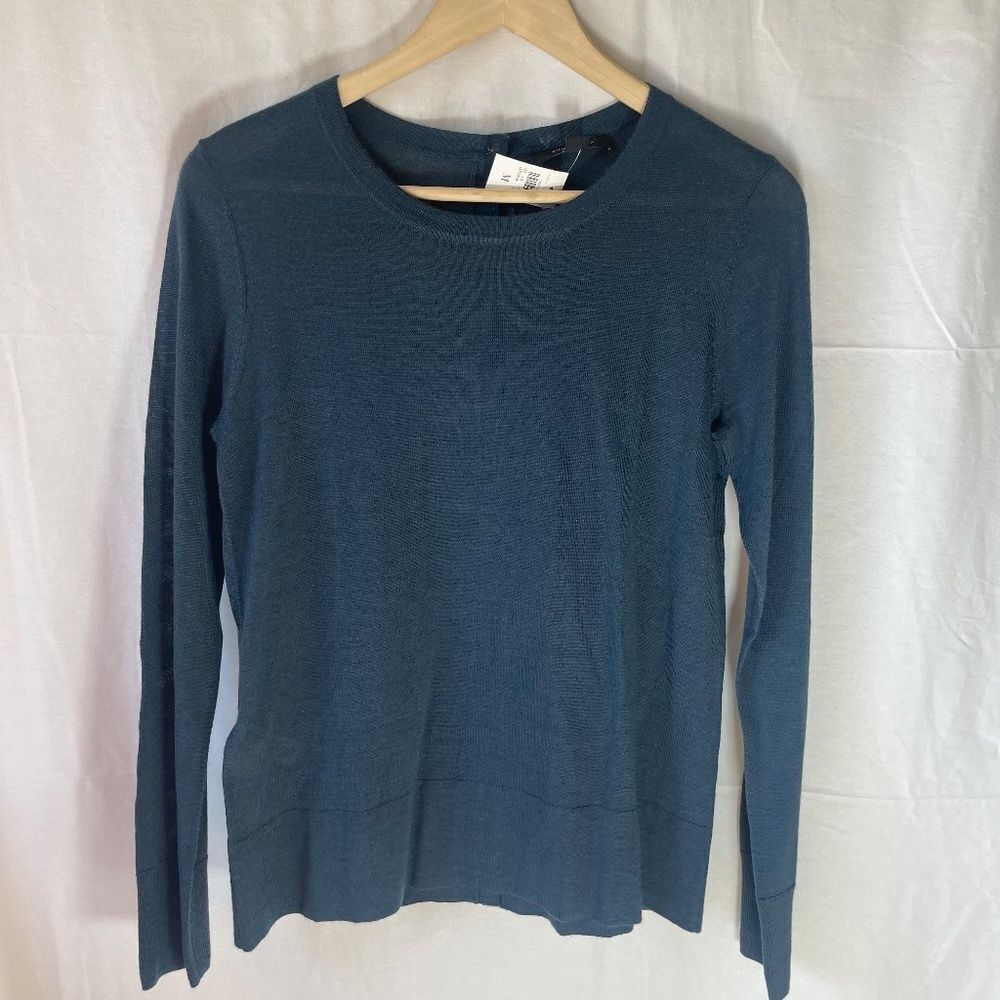 Ann Taylor Deep Blue Merino Wool Blend Back Button Long Sleeve Top Sz M - Picture 2 of 9